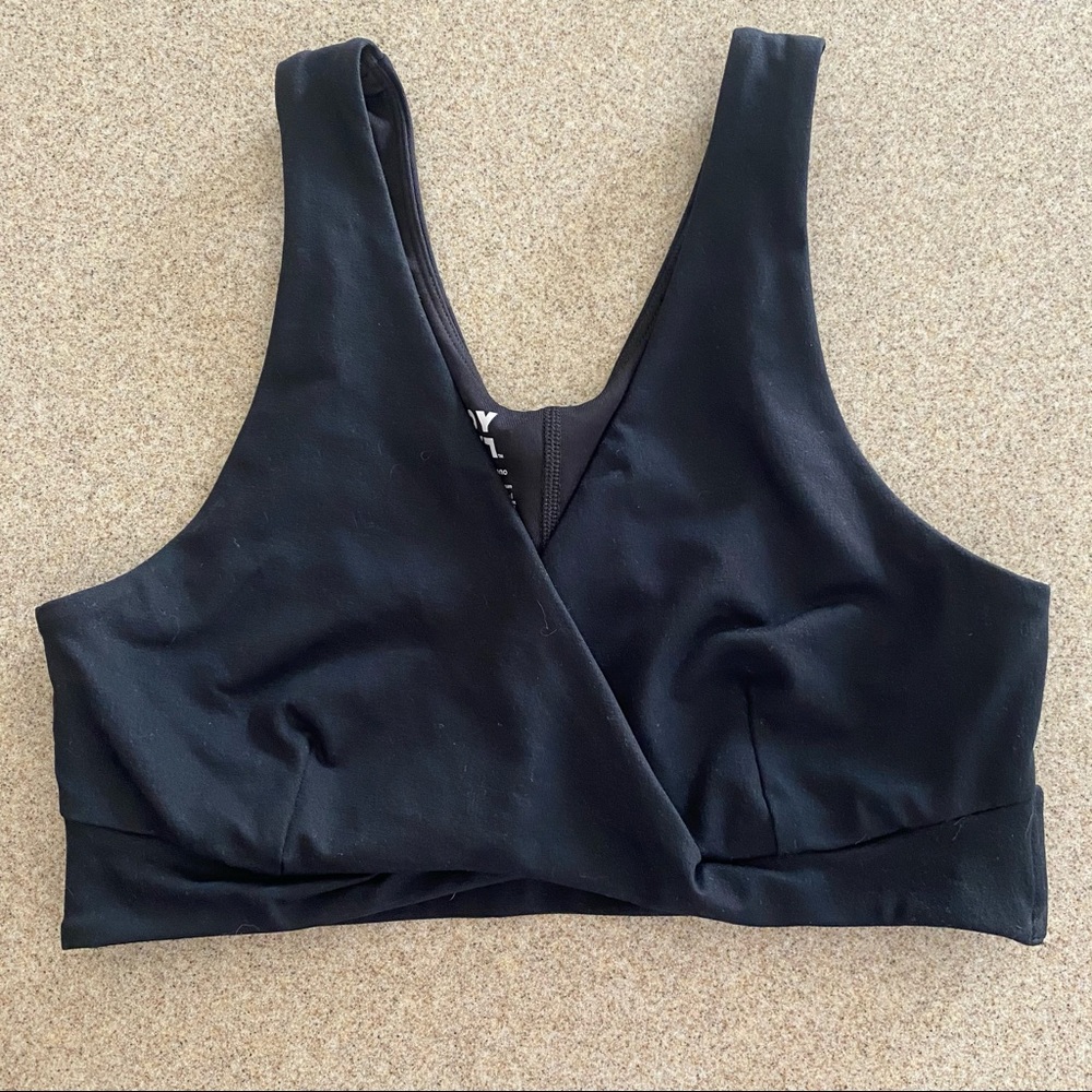 Joy Lab Cross Front Sports Bra